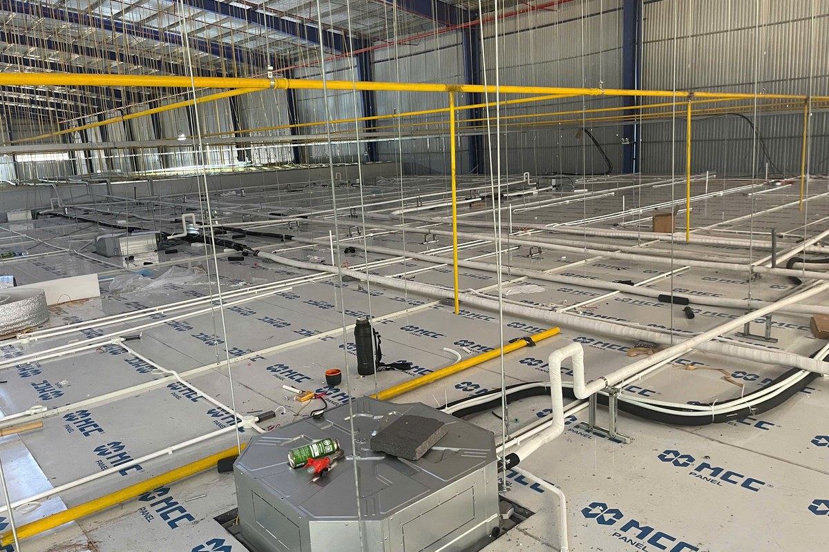 Khu vực kỹ thuật sau lắp đặt cần kiểm tra khoảng thao tác và điều kiện bàn giao
